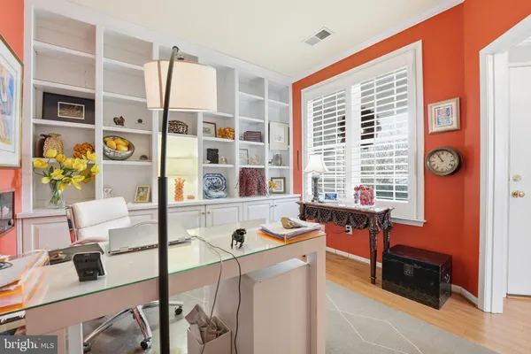 Property Slideshow image 3 of 45 | 6595 alderwood way, Gainesville, VA, 20155