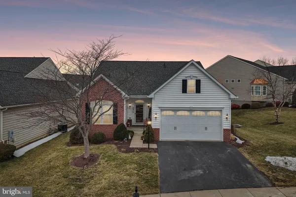 Property Slideshow image 2 of 78 | 5915 jacobean pl, New Market, MD, 21774