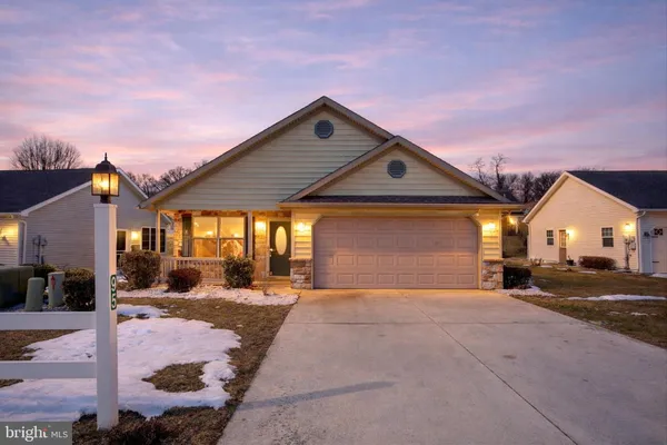 Property Slideshow image 2 of 35 | 95 lantern ln, Shippensburg, PA, 17257