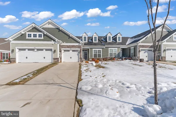 Property Slideshow image 2 of 21 | 56 camden cir, La Plata, MD, 20646