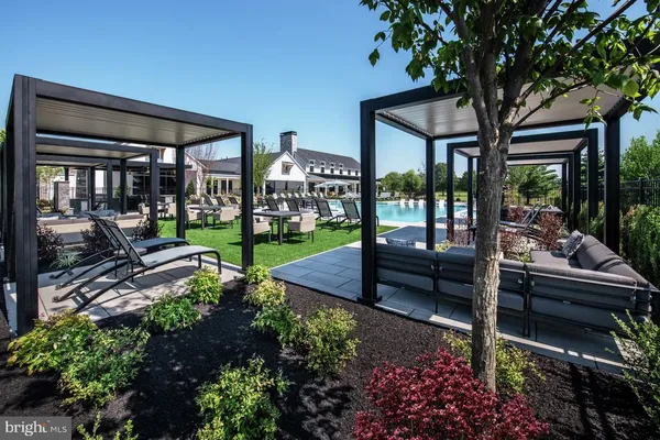 Property Slideshow image 3 of 32 | 289 rush ln 291, Ambler, PA, 19002