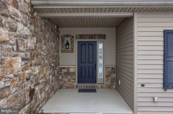 Property Slideshow image 3 of 54 | 900 cambridge dr, Manheim, PA, 17545