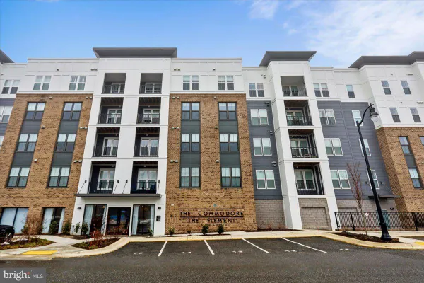 Property Slideshow image 2 of 50 | 78 old mill bottom rd 409, Annapolis, MD, 21409