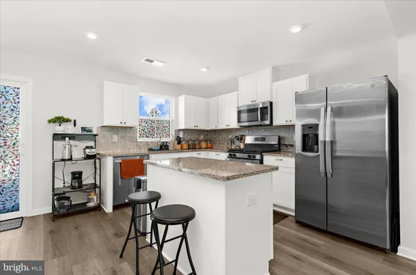 Property Slideshow image 3 of 25 | 39 wendowski st l, Beverly, NJ, 08010