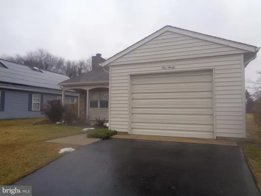 Property Slideshow image 3 of 38 | 130 dorchester dr, Southampton, NJ, 08088