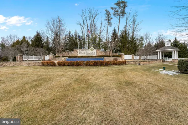 Property Slideshow image 2 of 54 | 4079 great harvest ct, Dumfries, VA, 22025