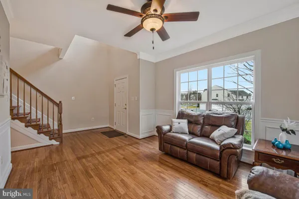 Property Slideshow image 3 of 43 | 620 crawfords ridge rd, Odenton, MD, 21113