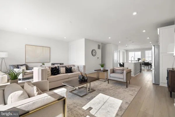 Property Slideshow image 3 of 31 | 44508 lowesoft sq, Ashburn, VA, 20147