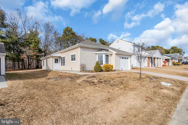 Property Slideshow image 3 of 27 | 146 pine oak blvd, Barnegat, NJ, 08005