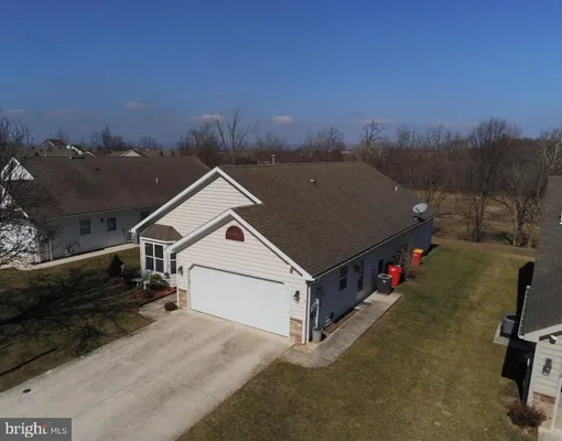 Property Slideshow image 2 of 27 | 14 colonial ct, Shippensburg, PA, 17257