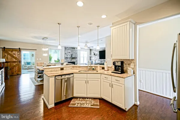 Property Slideshow image 3 of 63 | 16517 greenspring ave, Lewes, DE, 19958