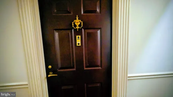 Property Slideshow image 2 of 39 | 15107 interlachen dr 2-515, Silver Spring, MD, 20906