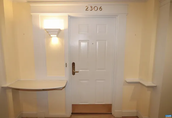 Property Slideshow image 3 of 43 | 500 crestwood dr 2306, Charlottesville, VA, 22903