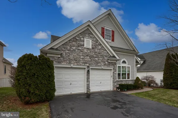 Property Slideshow image 2 of 85 | 1805 conewago ln, Lancaster, PA, 17601