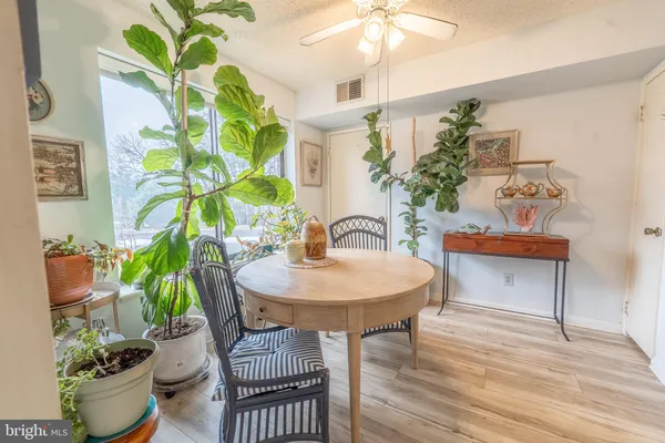Property Slideshow image 3 of 21 | 15300 beaverbrook ct 88-2k, Silver Spring, MD, 20906