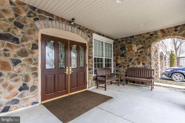 Property Slideshow image 3 of 30 | 1201 knox ct 1201, Warwick, PA, 18974