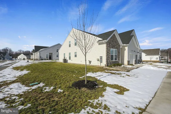 Property Slideshow image 3 of 30 | 11 kinsale pl, Dover, DE, 19904