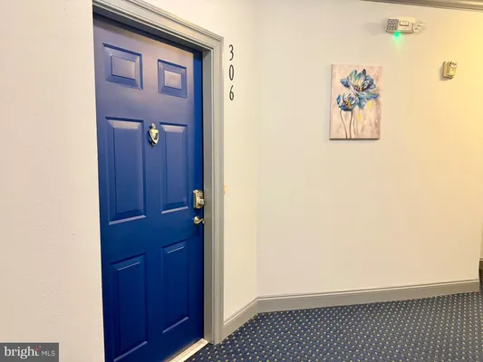 Property Slideshow image 2 of 28 | 8615 wandering fox trl 306, Odenton, MD, 21113