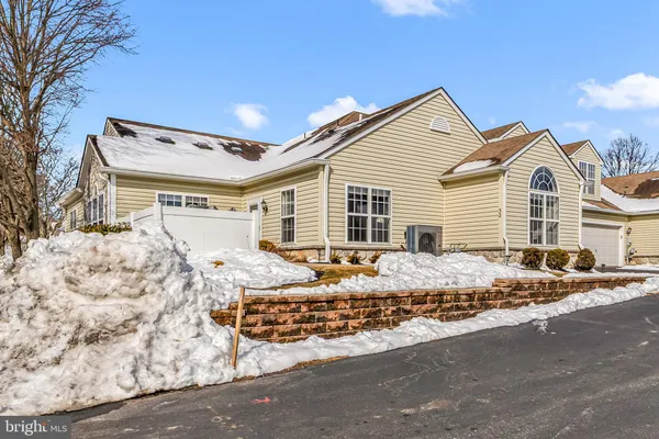 Property Slideshow image 2 of 28 | 32 traditions way, Lawrenceville, NJ, 08648