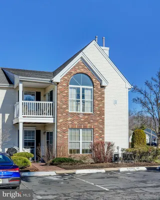 Property Slideshow image 3 of 33 | 2702 bluegrass dr b, Mount Laurel, NJ, 08054