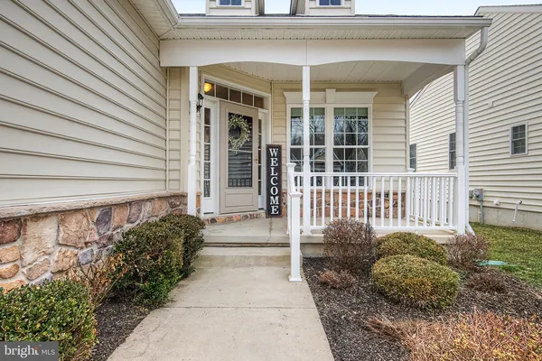 Property Slideshow image 2 of 21 | 22 azzurri ct, Smyrna, DE, 19977