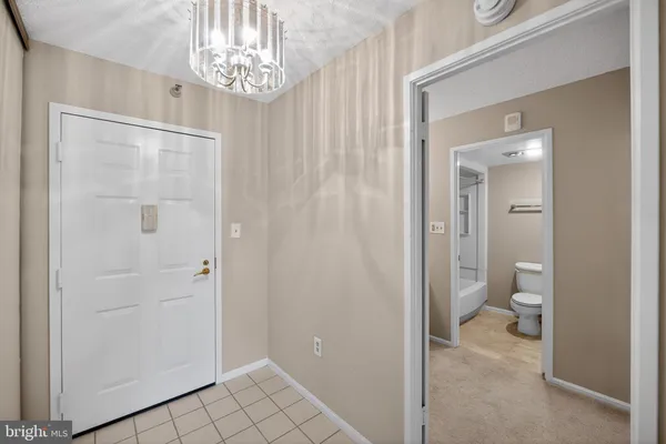 Property Slideshow image 3 of 33 | 15107 interlachen dr 2-1022, Silver Spring, MD, 20906