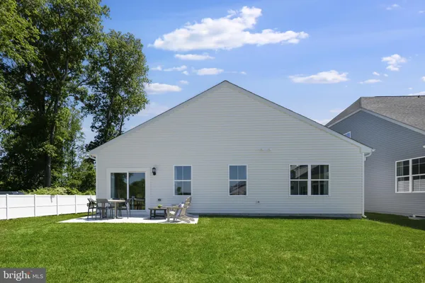 Property Slideshow image 3 of 15 | 10327 yosemite st, White Plains, MD, 20695