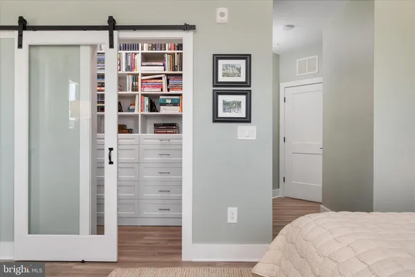 Property Slideshow image 2 of 37 | 78 old mill bottom rd 211, Annapolis, MD, 21409