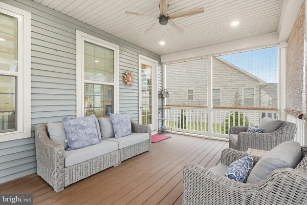 Property Slideshow image 3 of 40 | 2605 broadleaf dr, Frederick, MD, 21702