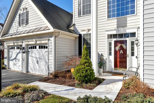 Property Slideshow image 2 of 68 | 15517 legacy way, Haymarket, VA, 20169