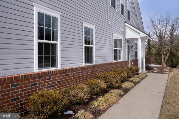 Property Slideshow image 3 of 25 | 1 tucker way, Pennington, NJ, 08534