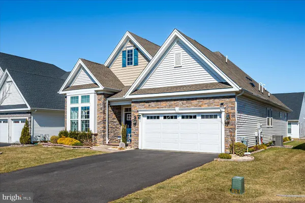 Property Slideshow image 3 of 40 | 25 starlight dr, Monroe Township, NJ, 08831