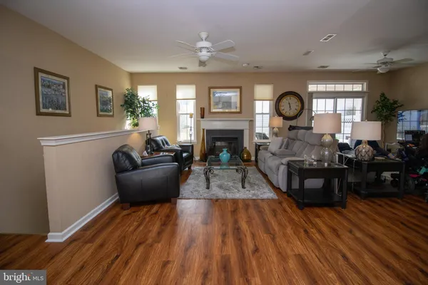 Property Slideshow image 3 of 12 | 803 w fox hound chase, Glen Mills, PA, 19342