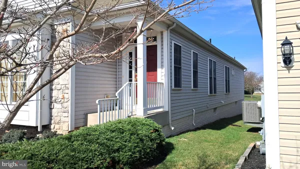 Property Slideshow image 3 of 5 | 108 butterfly dr 58, Taneytown, MD, 21787