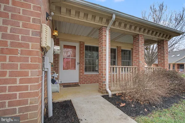 Property Slideshow image 3 of 31 | 911 yardarm ln, Annapolis, MD, 21401