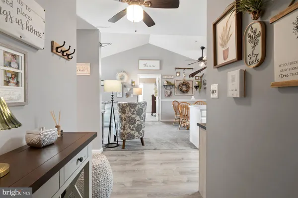 Property Slideshow image 3 of 25 | 2001 rudy serra dr 3c, Eldersburg, MD, 21784