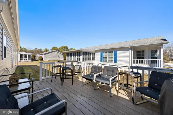 Property Slideshow image 2 of 51 | 75 oak ridge ln, Manahawkin, NJ, 08050