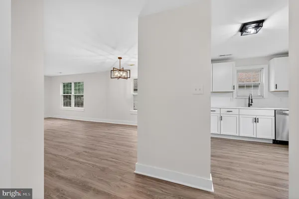 Property Slideshow image 3 of 18 | 36 lakebridge dr, Woodbury, NJ, 08096