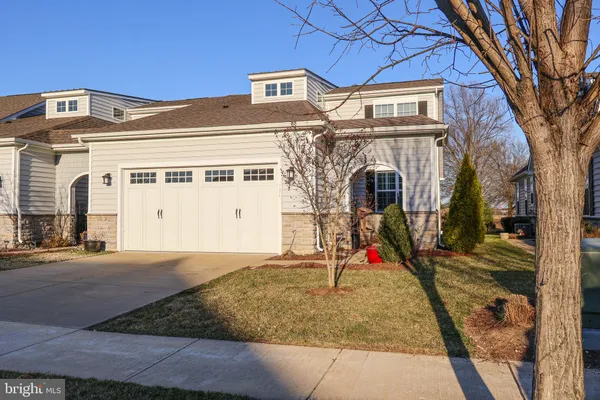 Property Slideshow image 2 of 44 | 784 moorings cir 24, Stevensville, MD, 21666