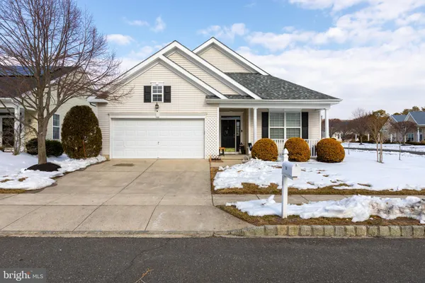 Property Slideshow image 2 of 31 | 21 kristian dr, Sicklerville, NJ, 08081