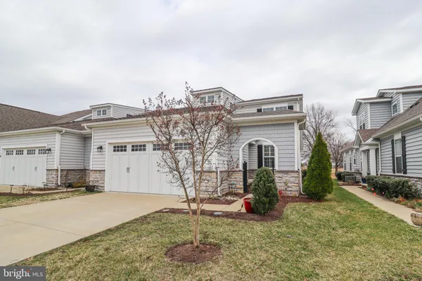 Property Slideshow image 2 of 56 | 784 moorings cir 24, Stevensville, MD, 21666