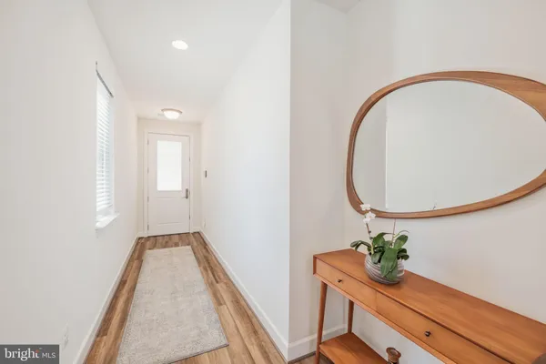 Property Slideshow image 2 of 44 | 620 angelfish way, Woodbridge, VA, 22191