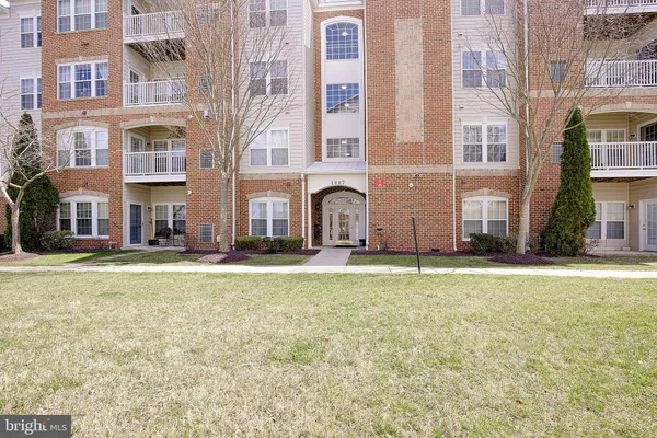 Property Slideshow image 3 of 45 | 1007 samantha ln 404, Odenton, MD, 21113