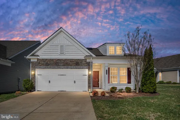 Property Slideshow image 2 of 72 | 196 denison st, Fredericksburg, VA, 22406