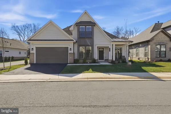 Property Slideshow image 2 of 46 | 43059 greeley sq, Ashburn, VA, 20148