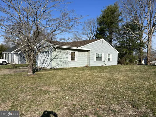 Property Slideshow image 2 of 2 | 11 buckingham dr, Southampton, NJ, 08088