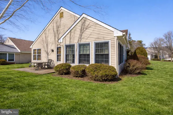 Property Slideshow image 2 of 18 | 11 ivy hill rd, Lakewood, NJ, 08701