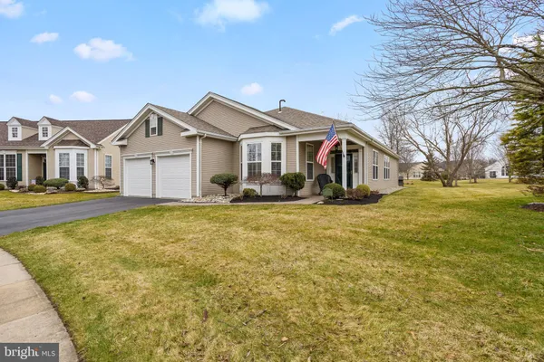 Property Slideshow image 2 of 30 | 26 powderhorn way, Allentown, NJ, 08501