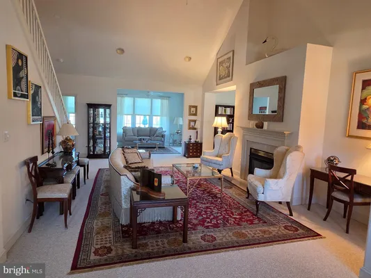 Property Slideshow image 3 of 33 | 13872 crabtree way, Gainesville, VA, 20155