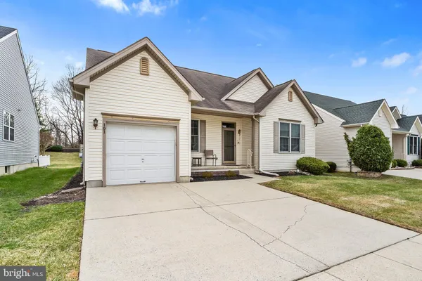 Property Slideshow image 3 of 37 | 191 heritage way, Deptford, NJ, 08096